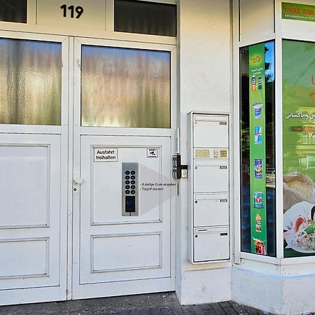 Schoene Grosse Ferienwohnung 79M2 Und 2 Baeder, Zentrumnah, 2Og エアフルト エクステリア 写真