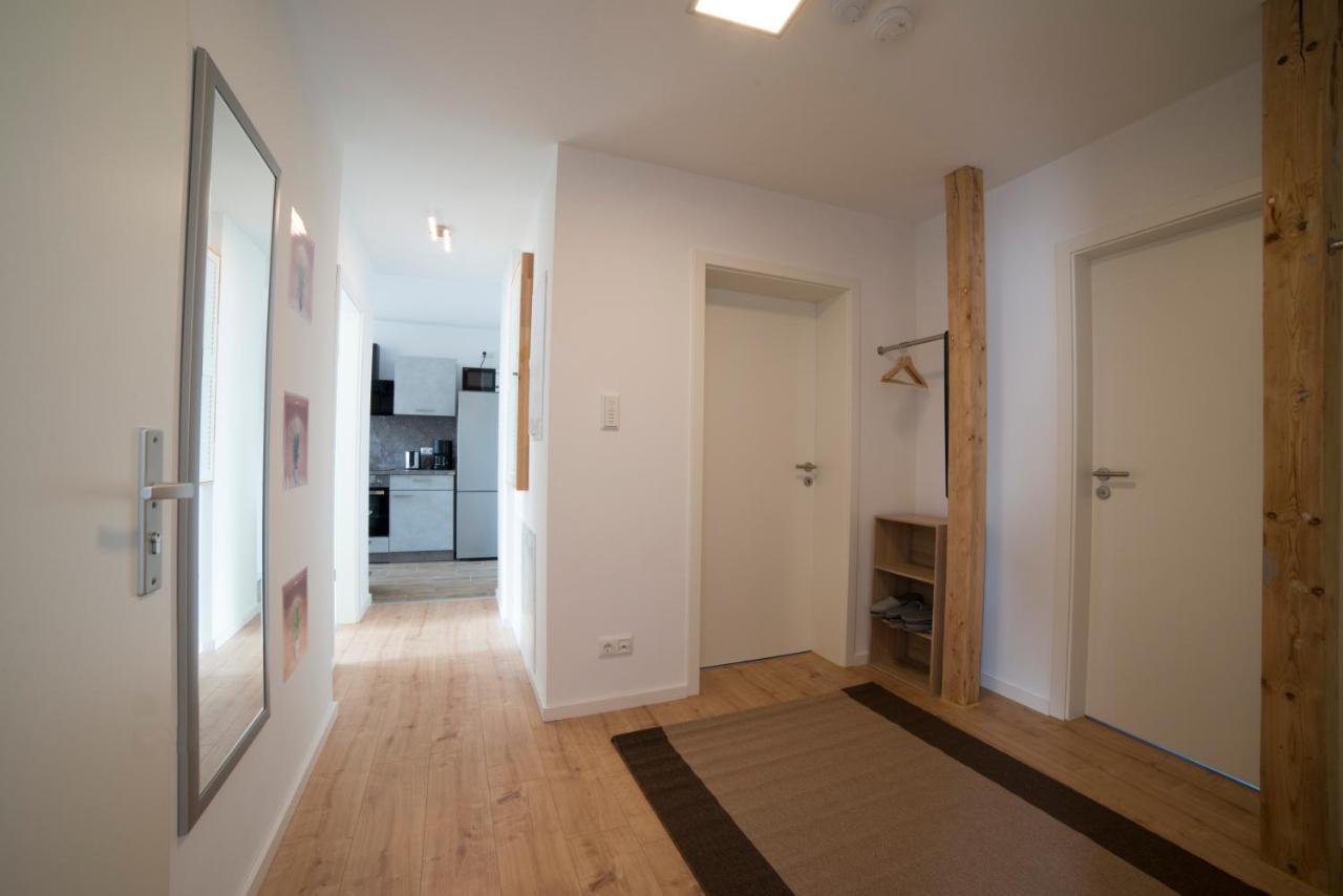 Schoene Grosse Ferienwohnung 79M2 Und 2 Baeder, Zentrumnah, 2Og エアフルト エクステリア 写真