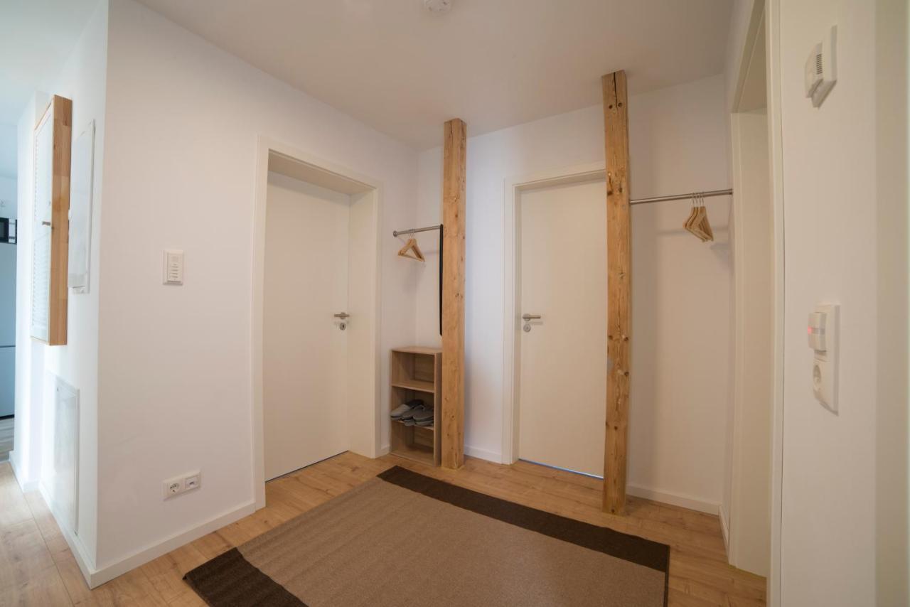 Schone Grosse Ferienwohnung 79M2 Und 2 Bader, Zentrumnah, 2Og エアフルト エクステリア 写真