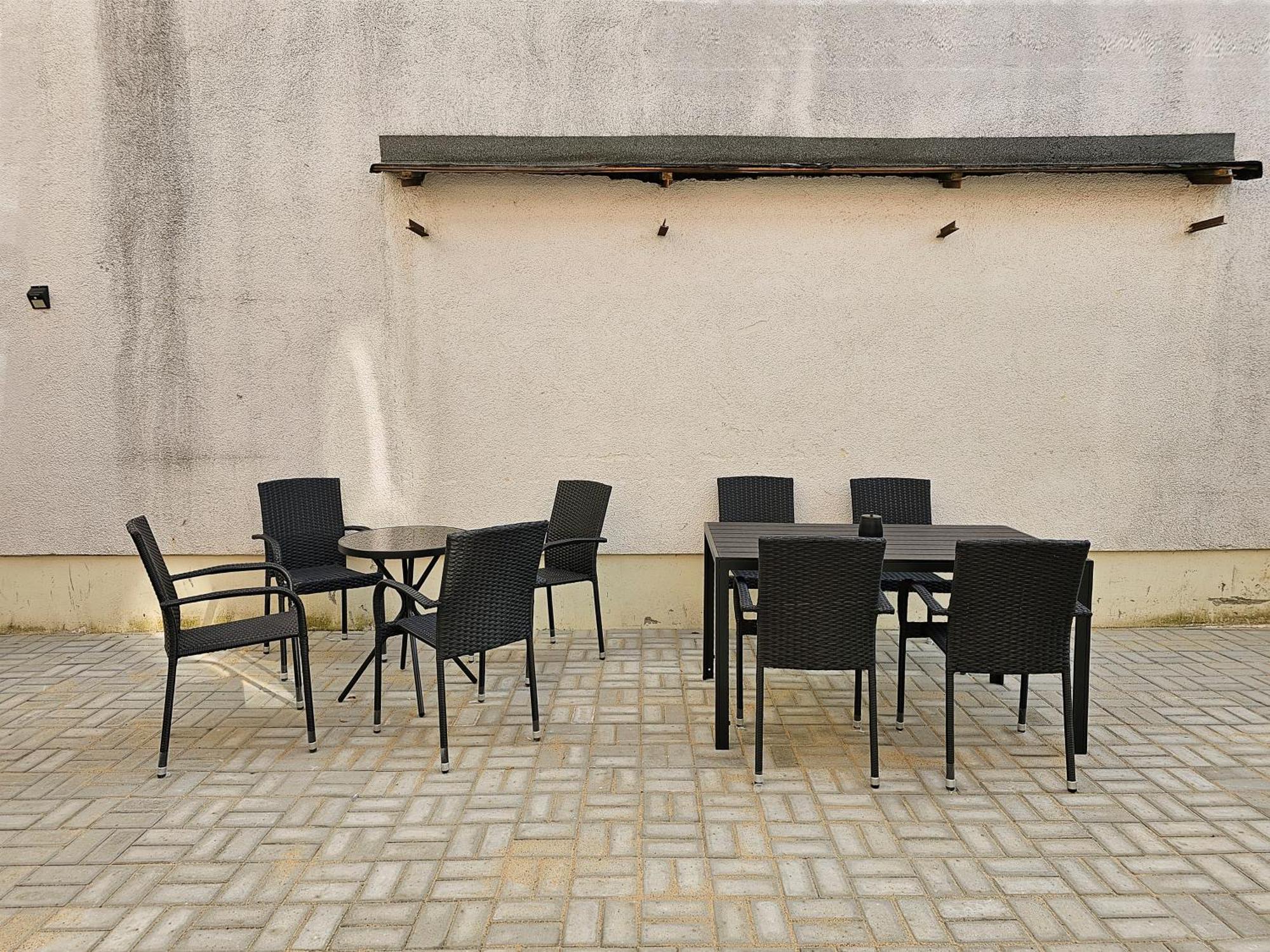 Schoene Grosse Ferienwohnung 79M2 Und 2 Baeder, Zentrumnah, 2Og エアフルト エクステリア 写真
